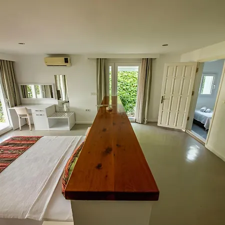 La Moda Beach Hotel
