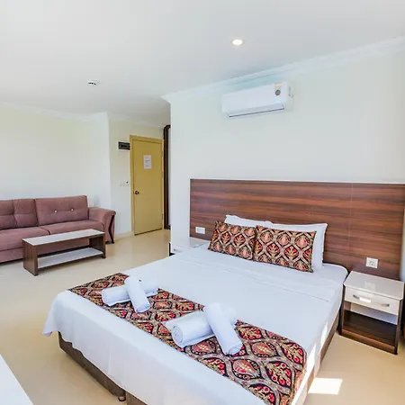 Hotel La Moda Beach *
