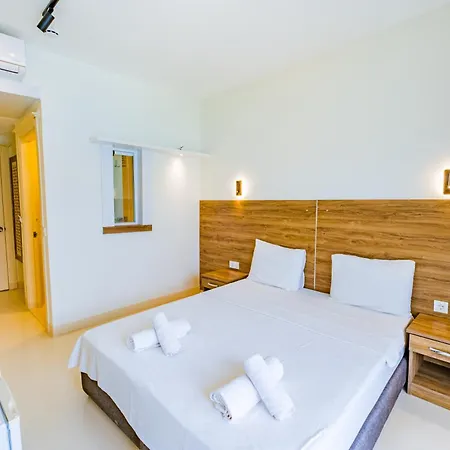 La Moda Beach Hotel *